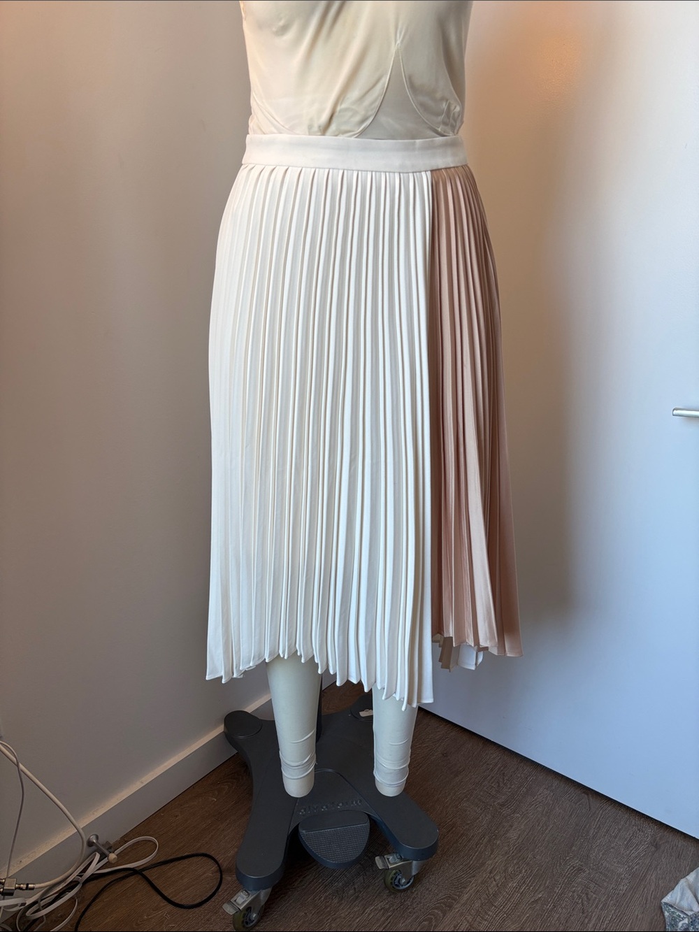 Express Two-Tone Pleated Midi Skirt in Ivory and Blush